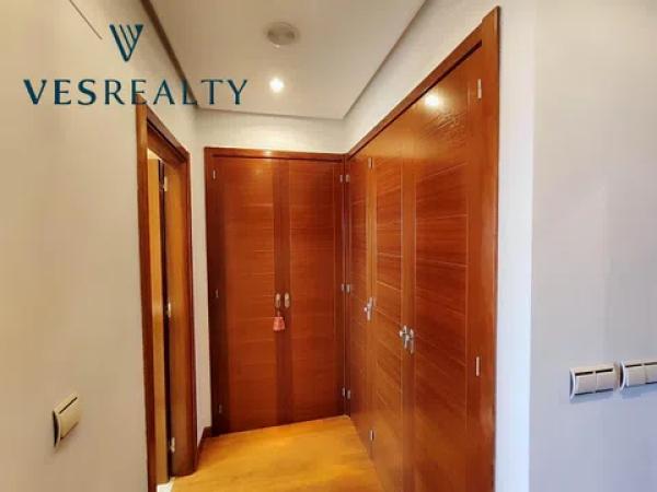 Chalet adosado en calle Océano, 32