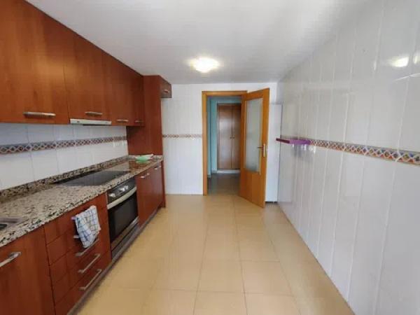 Piso en calle Astrónomo Comas Sola