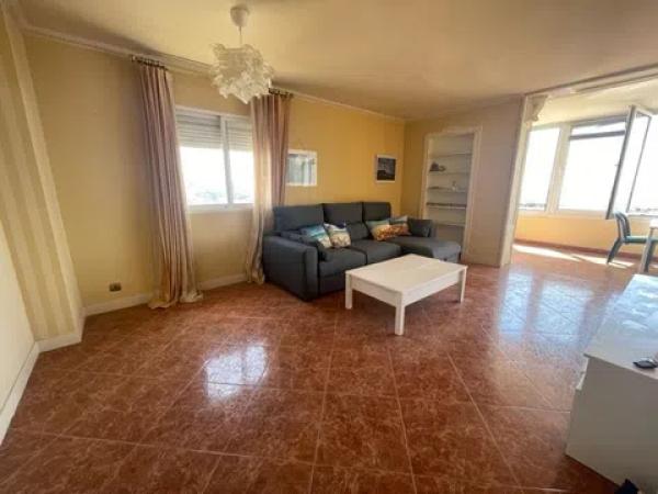 Piso en calle Arpón