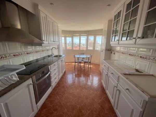 Piso en calle Arpón