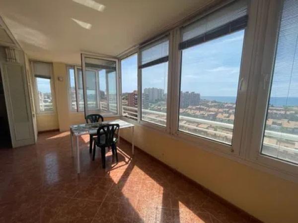 Piso en calle Arpón