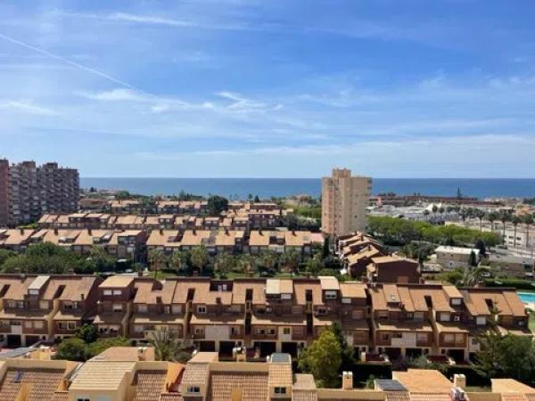 Piso en calle Arpón