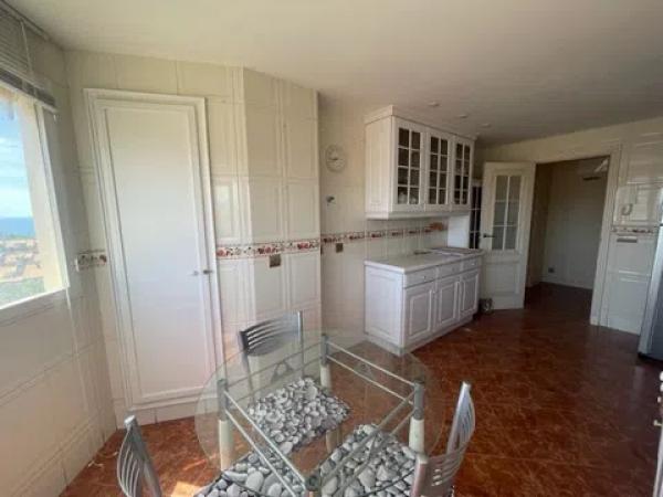 Piso en calle Arpón