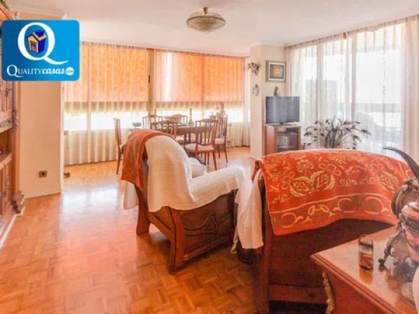 Piso en Barrio Vistahermosa