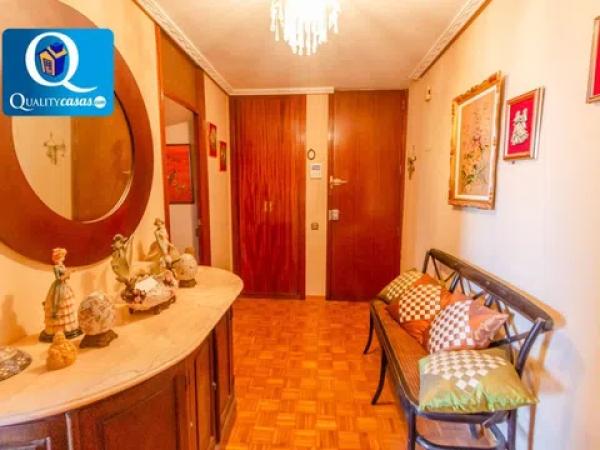 Piso en Barrio Vistahermosa