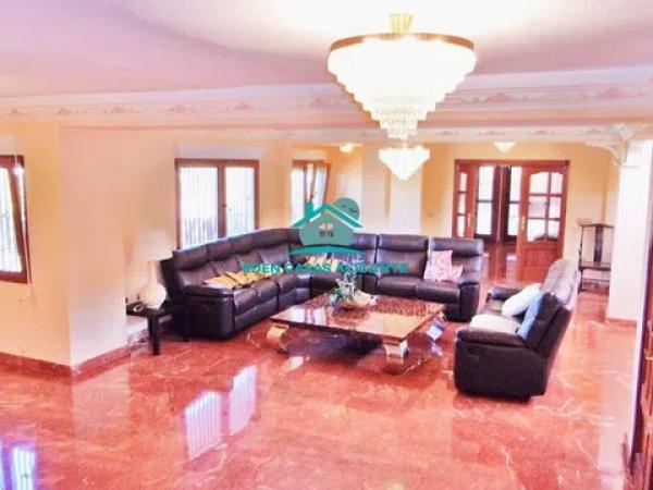 Casa independiente en calle de Juan Pamblanco Ayela