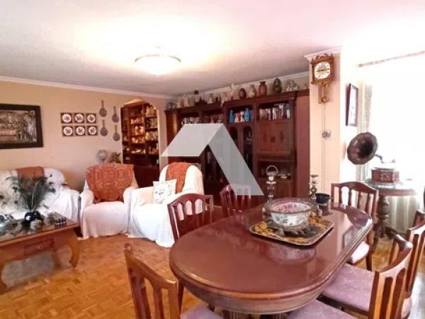 Piso en Barrio Vistahermosa