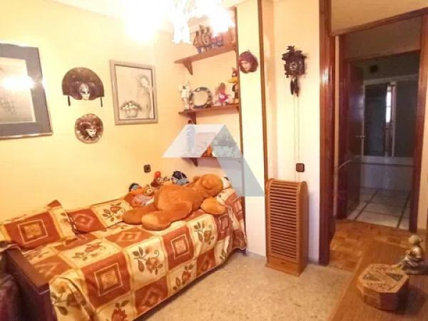 Piso en Barrio Vistahermosa