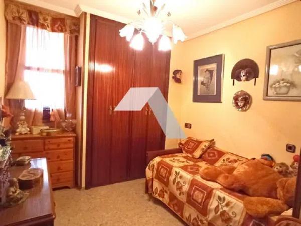 Piso en Barrio Vistahermosa