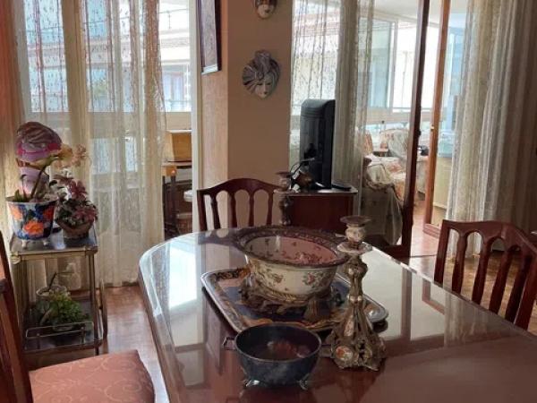 Piso en avenida de Denia