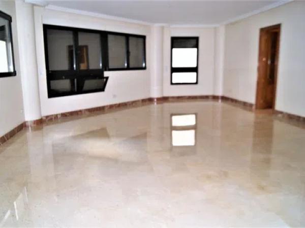 Piso en calle Cándida Jimeno Gargallo