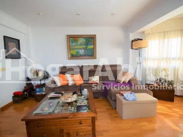 Piso en avenida General Marvá