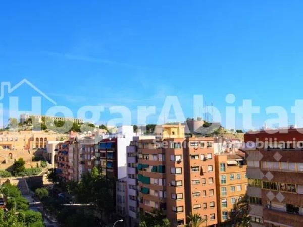 Piso en avenida General Marvá