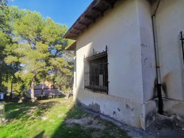 Casa independiente en calle Publicista Víctor Viñés