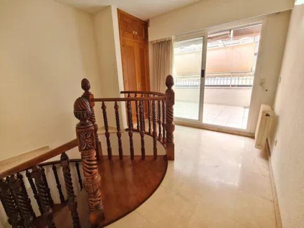 Dúplex en avenida Doctor Gadea, 7