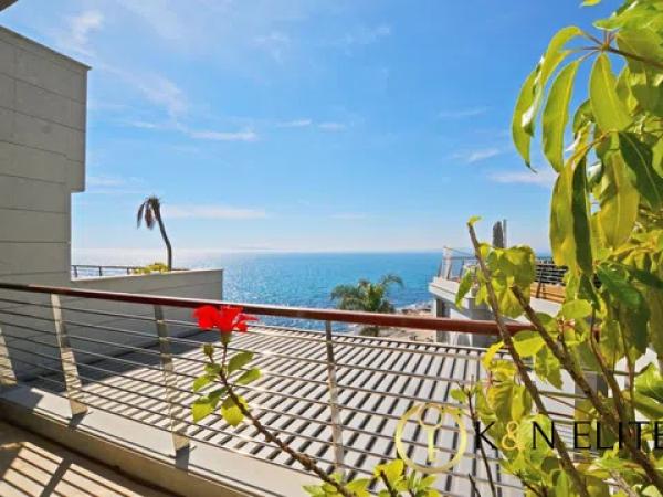 Chalet pareado en calle Pez Espada