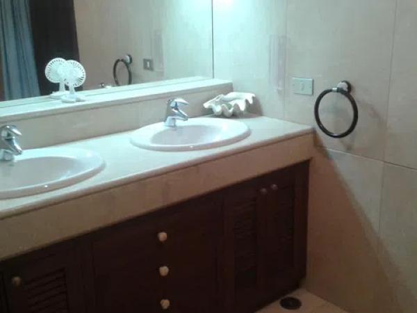 Piso en avenida Doctor Gadea, 1