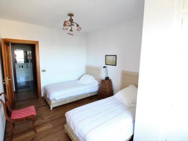 Piso en avenida Doctor Gadea, 1