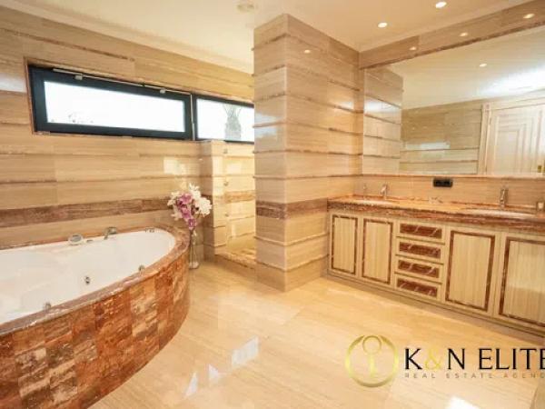 Casa independiente en calle Enric Valor, 8