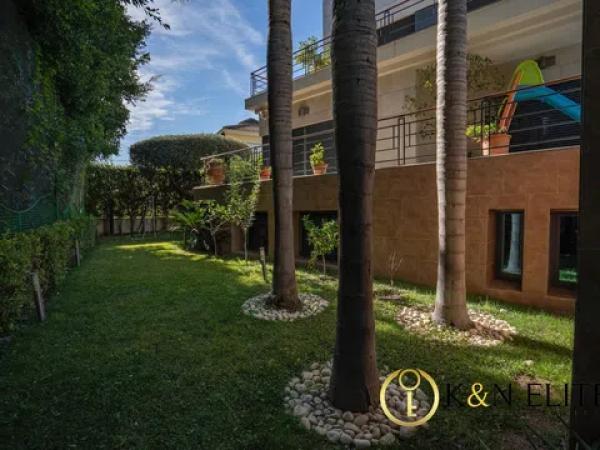 Casa independiente en calle Enric Valor, 8