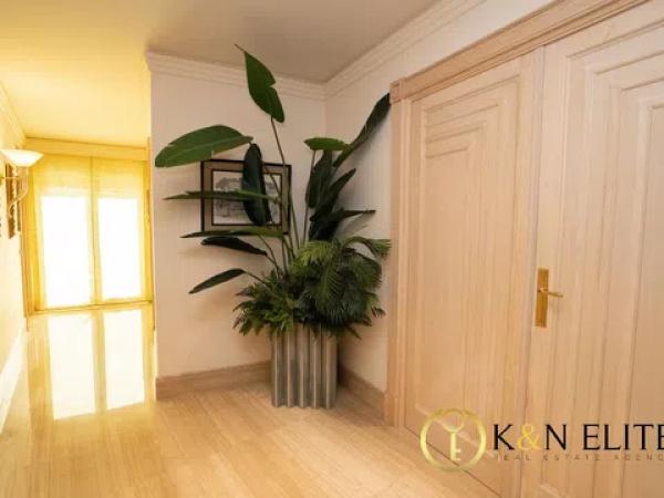 Casa independiente en calle Enric Valor, 8