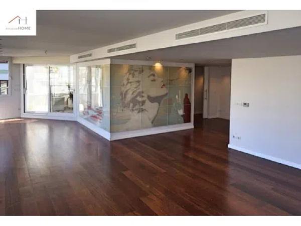 Ático en plaza Calvo Sotelo, 5