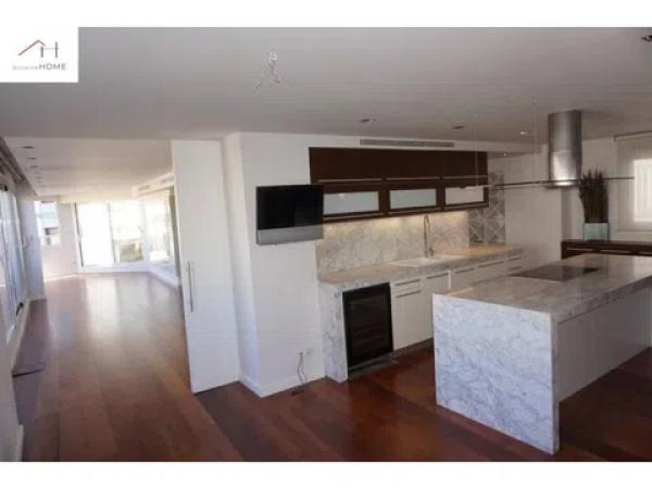 Ático en plaza Calvo Sotelo, 5