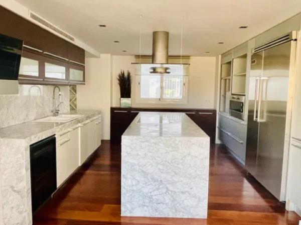 Ático en plaza Calvo Sotelo, 5