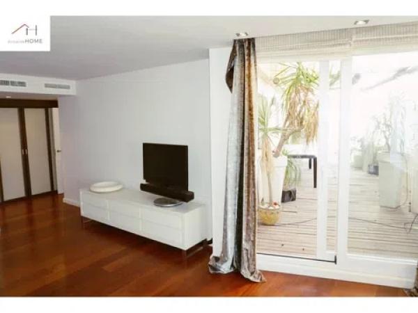 Ático en plaza Calvo Sotelo, 5