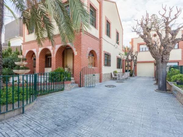 Casa independiente en calle Cura Planelles, 4