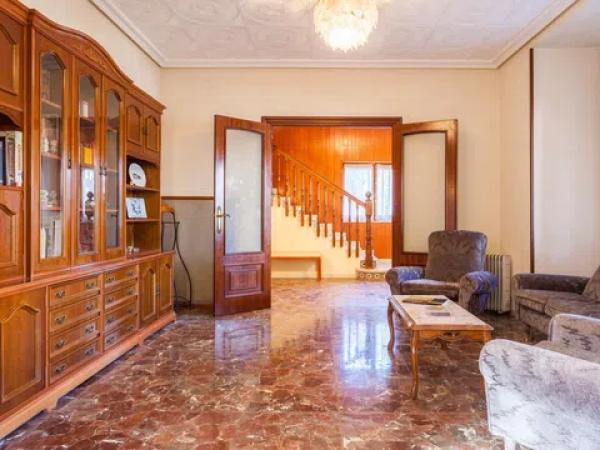 Casa independiente en calle Cura Planelles, 4