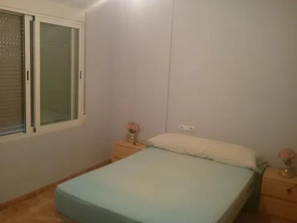 Chalet adosado en calle Britania, 13