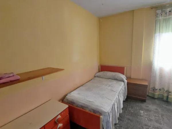 Piso en pasaje juan ramon jimenes, 60