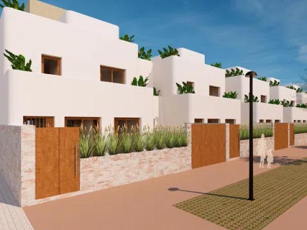 Chalet adosado en venta en calle de Isabel de Villena, 78