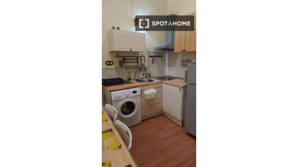 Piso de 2 dormitorios en alquiler en Sevilla