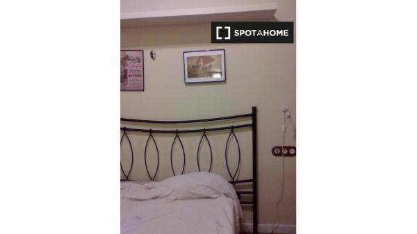 Piso de 2 dormitorios en alquiler en Sevilla