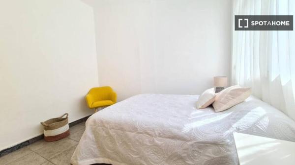 Apartamento de 3 dormitorios en alquiler en La Laguna, Tenerife