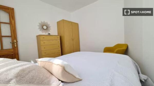 Apartamento de 3 dormitorios en alquiler en La Laguna, Tenerife