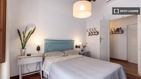 Apartamento completo de 2 dormitorios en Granada