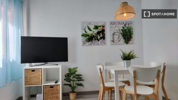 Se alquila habitación en piso compartido en Valencia