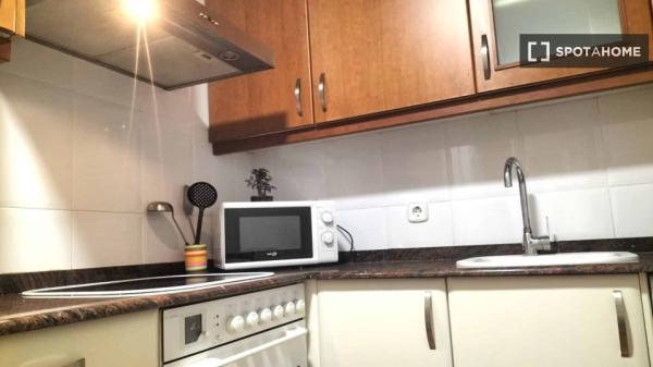 Se alquila habitación en piso compartido en Valencia