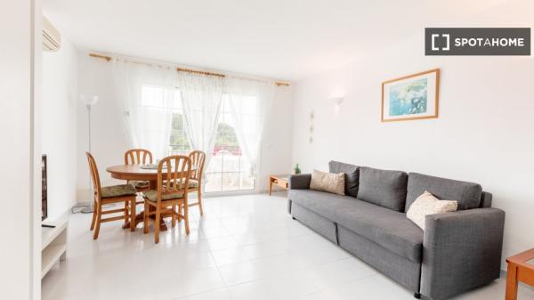 Apartamento dúplex completo de 2 habitaciones en Son Parc