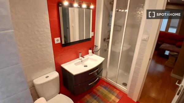 Piso de 2 dormitorios en alquiler en Bilbao