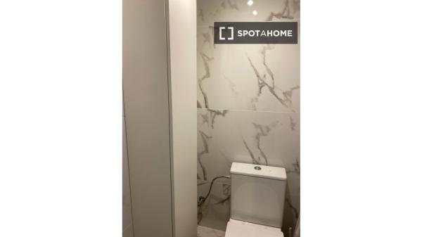 Habitación en piso compartido en terrassa.