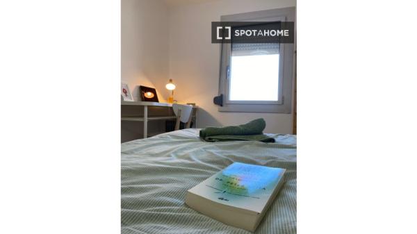 Habitación en piso compartido en terrassa.