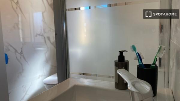 Habitación en piso compartido en terrassa.