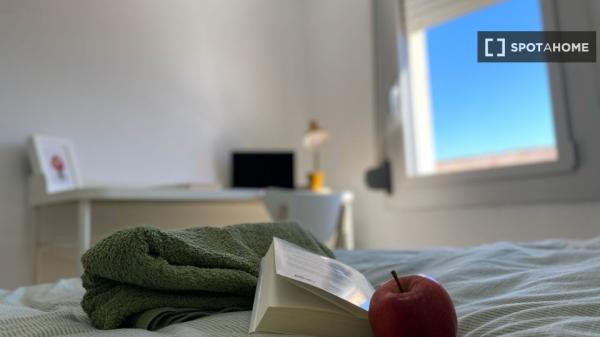 Habitación en piso compartido en terrassa.