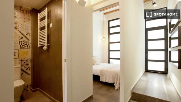 Piso de 2 habitaciones en alquiler en Barcelona, cerca de Poblenou