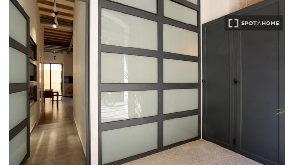 Piso de 2 habitaciones en alquiler en Barcelona, cerca de Poblenou