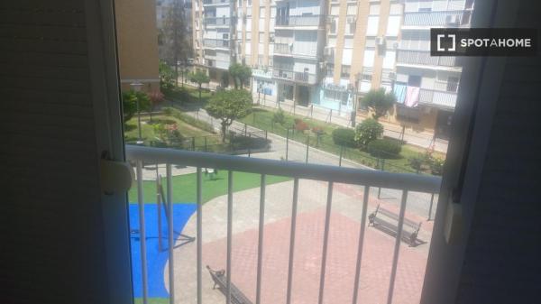 Habitación en piso compartido en Sevilla